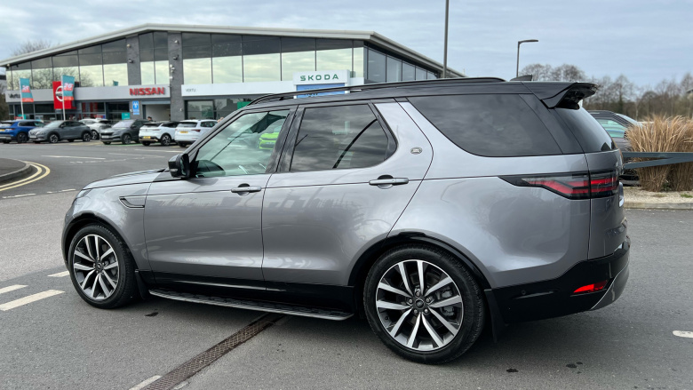 Land Rover Discovery 3.0 D300 R-Dynamic SE 5dr Auto Diesel Station Wagon